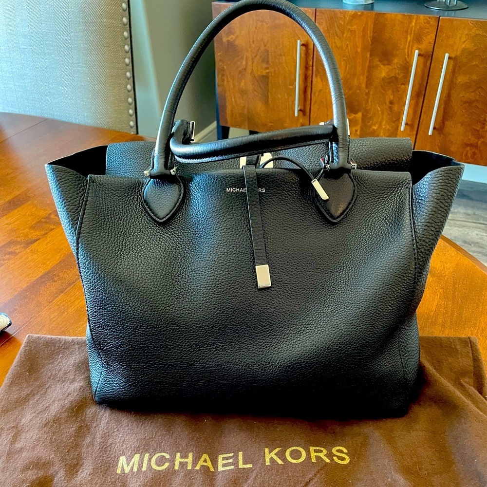 Michael Kors premium black leather purse